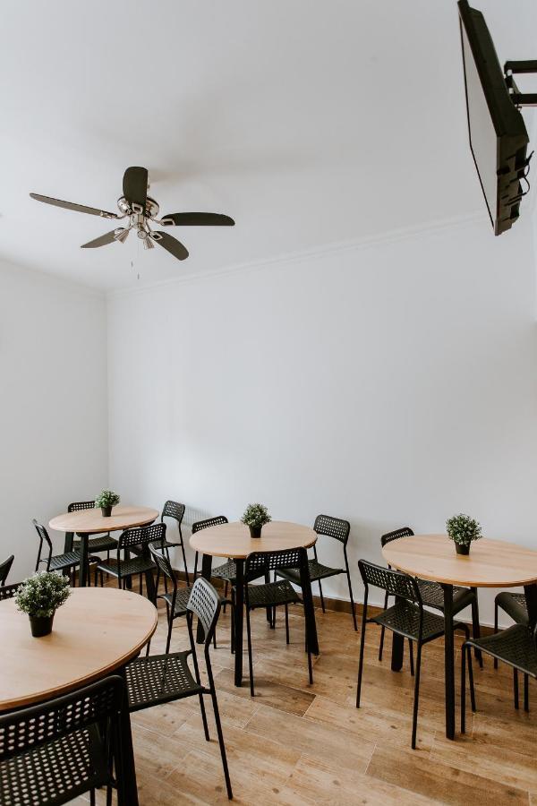 Dreams House Hostel Faro Bagian luar foto
